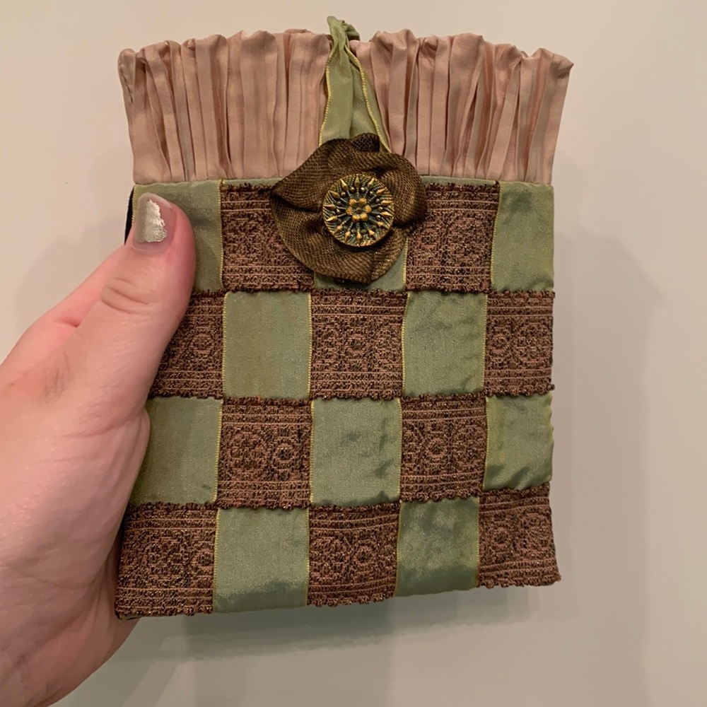 Vintage Green and Gold Square Pouch